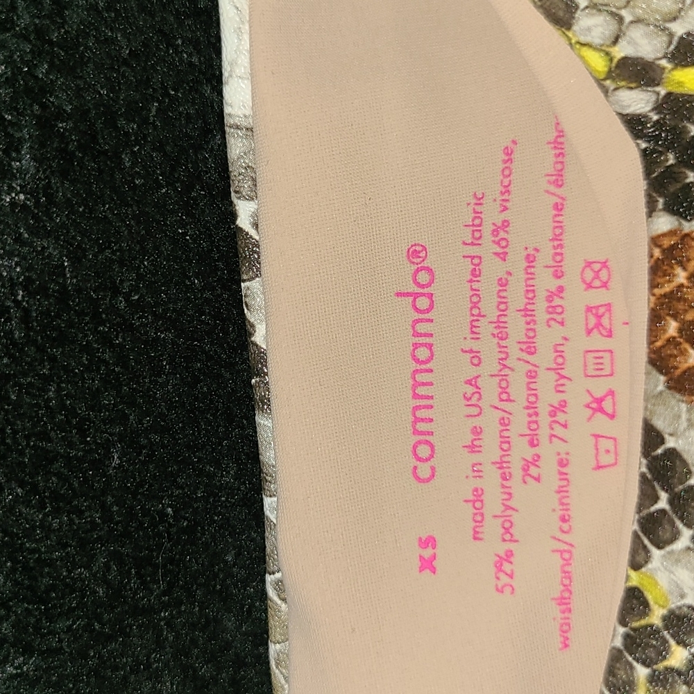 Commando Legwear - Picture 3 of 5